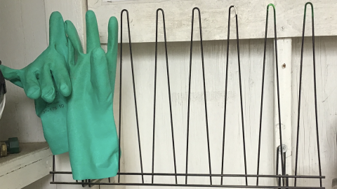 Glove rack