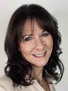 Headshot of Leslie Hammer